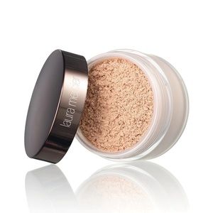 Laura Mercier translucent setting powder in glow!
